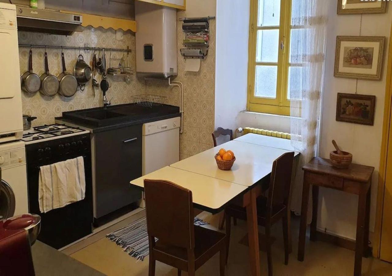 Grand Appartement De Charme Avec Parking Prive Florac المظهر الخارجي الصورة